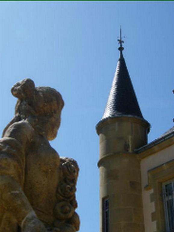 Chateau Tout Y Fault Loriges Exterior photo